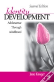 Capa do artigo Identity Development