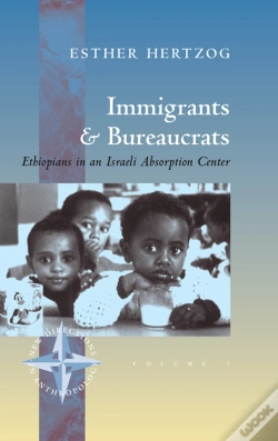 Capa do artigo Immigrants And Bureaucrats