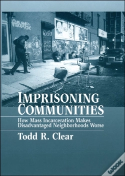 Capa do artigo Imprisoning Communities