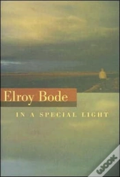 Capa do artigo In A Special Light
