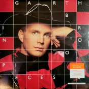 Capa do artigo In Pieces - Vinil