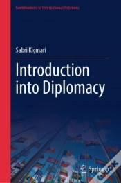 Capa do artigo Introduction Into Diplomacy