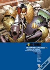 Capa do artigo Judge Dredd: The Complete Case Files 44