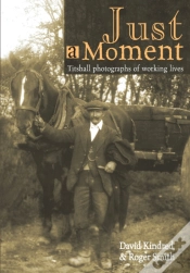 Capa do artigo Just A Moment