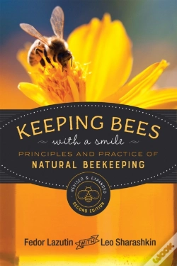 Capa do artigo Keeping Bees With A Smile