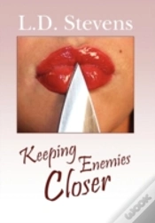 Capa do artigo Keeping Enemies Closer