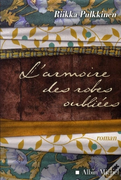 Capa do artigo L'Armoire Des Robes Oubliees