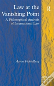 Capa do artigo Law At The Vanishing Point