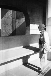 Capa do artigo Le Corbusier, Moments Biographiques