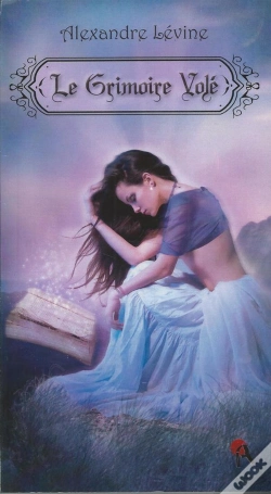 Capa do artigo Le Grimoire Vole