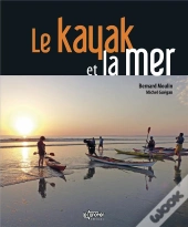Le Kayak Et La Mer