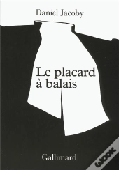 Le Placard À Balais