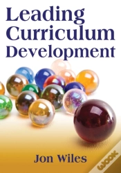 Capa do artigo Leading Curriculum Development