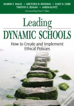 Capa do artigo Leading Dynamic Schools