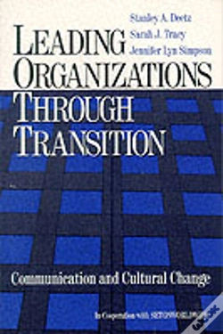 Capa do artigo Leading Organizations Through Transition