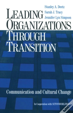 Capa do artigo Leading Organizations Through Transition