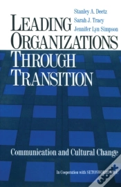 Capa do artigo Leading Organizations Through Transition