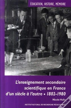 Capa do artigo L'Enseignement Secondaire Scientifique En France ; D'Un Siècle À L'Autre (1802-1980)