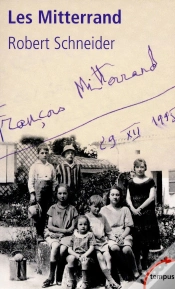 Capa do artigo Les Mitterrand