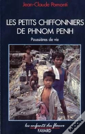 Capa do artigo Les Petits Chiffonniers De Phnom Penh : Poussières De Vie