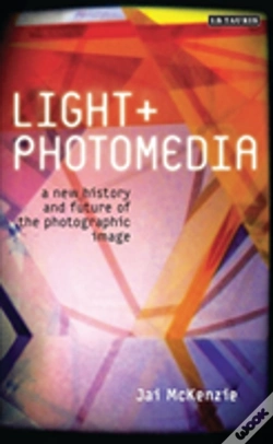 Capa do artigo Light And Photomedia