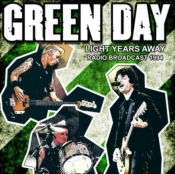 Capa do artigo Light Years Away - CD