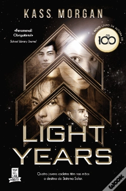 Capa do artigo Light Years