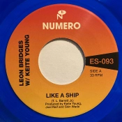 Capa do artigo Like A Ship - Vinil