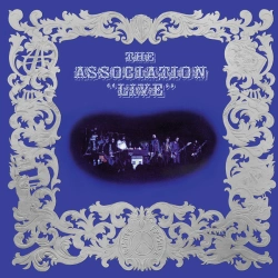 Capa do artigo "Live" - CD