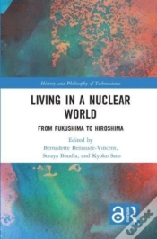Capa do artigo Living In A Nuclear World