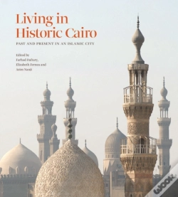Capa do artigo Living In Historic Cairo