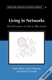 Capa do artigo Living In Networks
