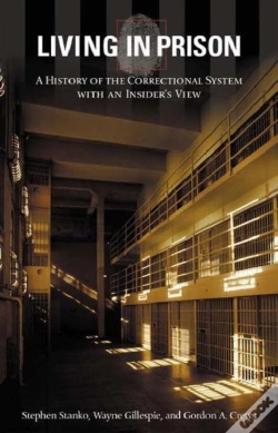 Capa do artigo Living In Prison