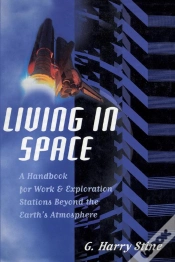 Capa do artigo Living In Space