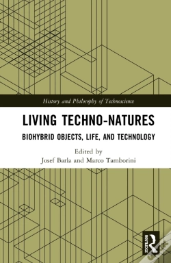 Capa do artigo Living Techno-Natures