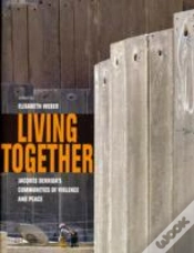 Capa do artigo Living Together