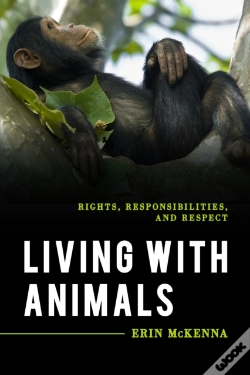 Capa do artigo Living With Animals