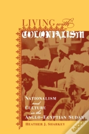 Capa do artigo Living With Colonialism