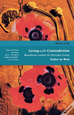 Capa do artigo Living With Contradiction