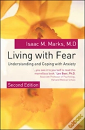 Capa do artigo Living With Fear
