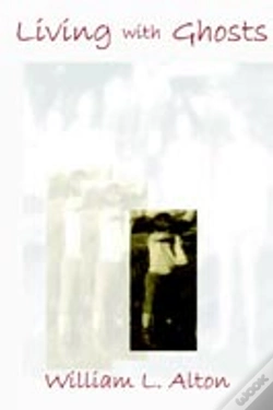 Capa do artigo Living With Ghosts