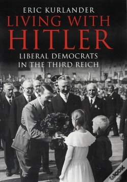 Capa do artigo Living With Hitler