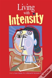 Capa do artigo Living With Intensity