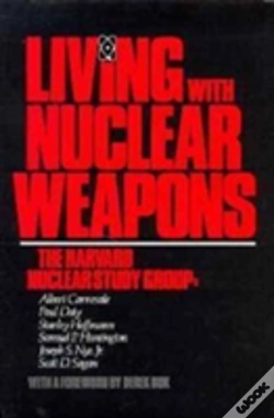 Capa do artigo Living With Nuclear Weapons
