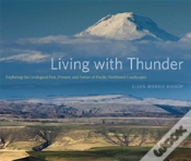Capa do artigo Living With Thunder