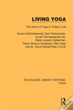 Capa do artigo Living Yoga
