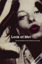 Capa do artigo Look At Me!