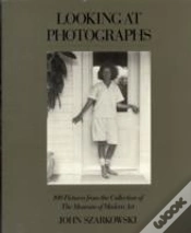 Capa do artigo Looking At Photographs