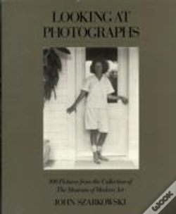 Capa do artigo Looking At Photographs