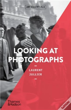 Capa do artigo Looking At Photographs